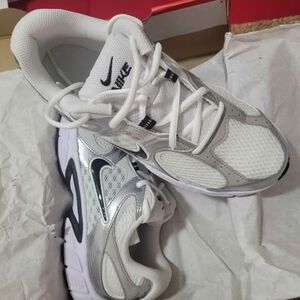 Big Kids V5 RNR Casual Sneakers size 7Y